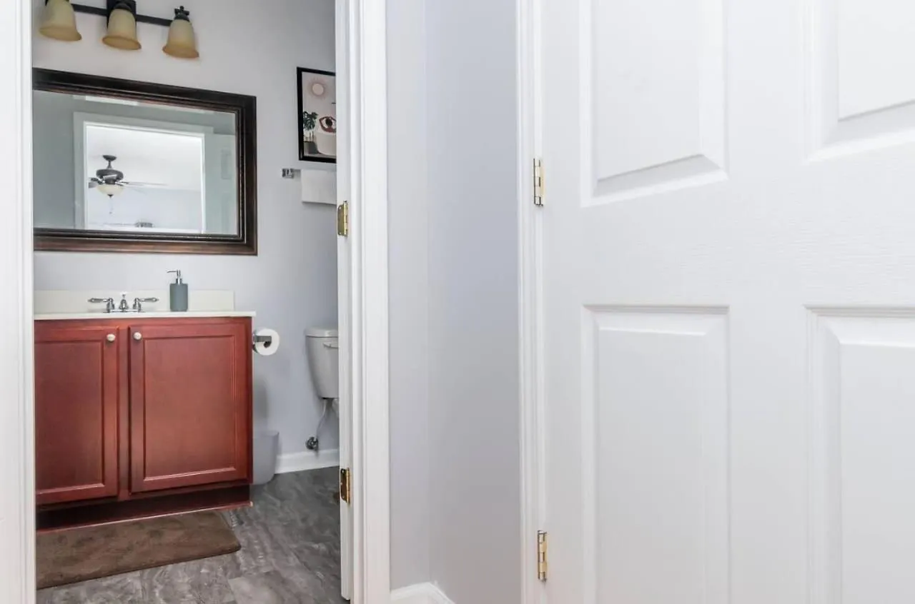 Spacious Family Retreat - Churchill Downs & Downtown Louisville 0*,  United States