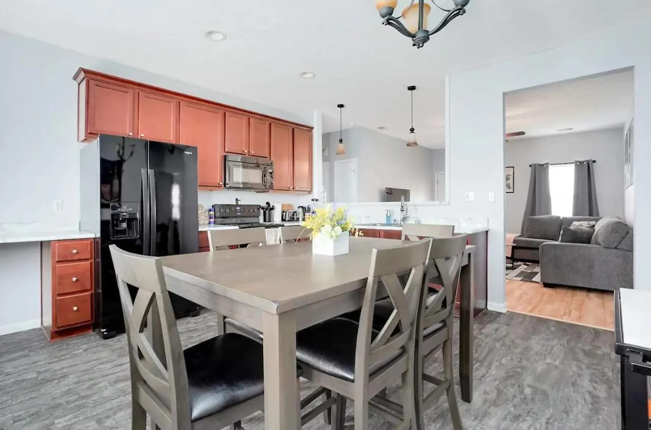 Spacious Family Retreat - Churchill Downs & Downtown Louisville 0*,  United States